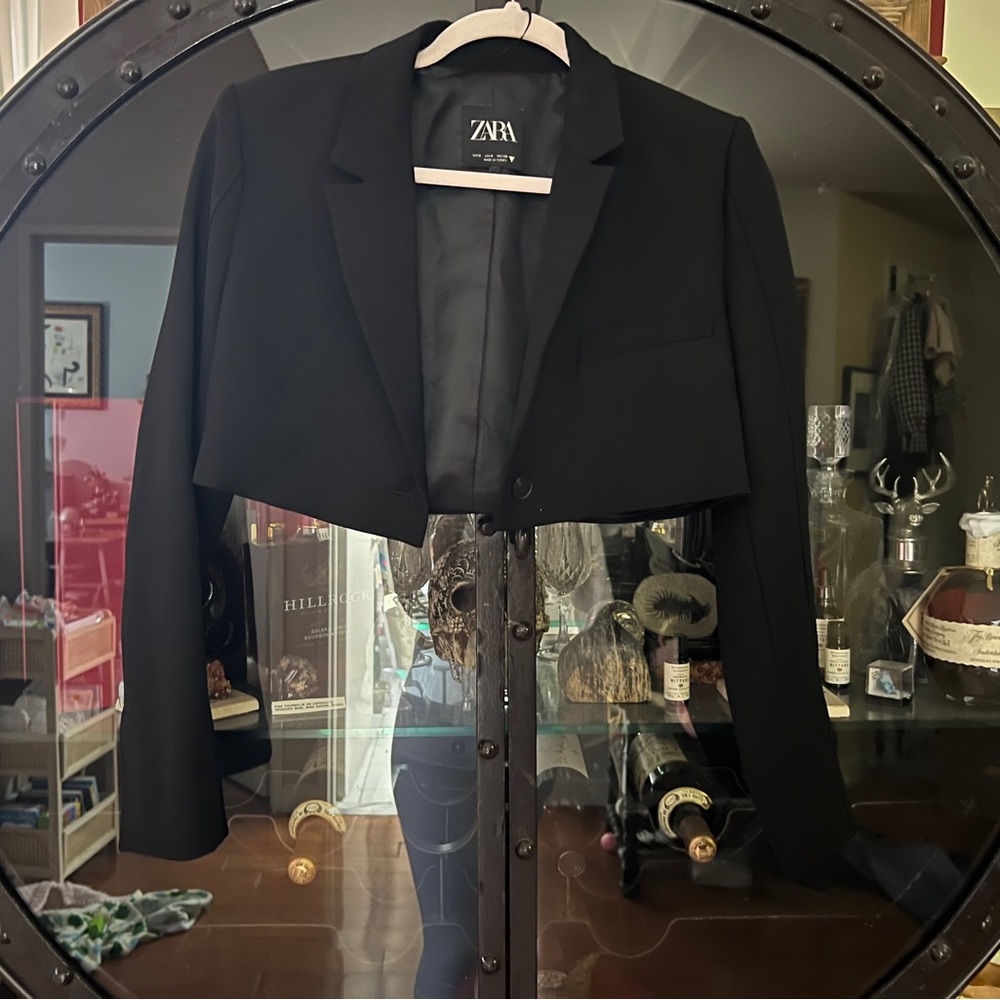 Zara Black Cropped Jacket